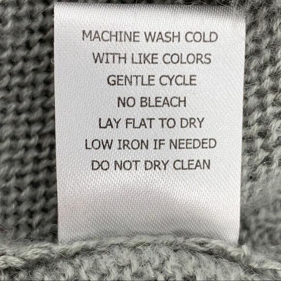 Pretty Rebellious Gray City Graphic Crewneck Pullover Sweater Size Large - Picture 8 of 8